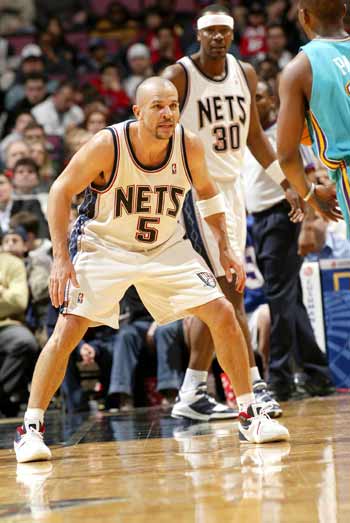 他不仅肩负 他不仅肩负